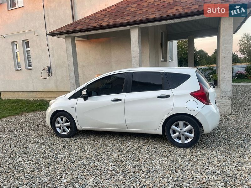 Хетчбек Nissan Note 2014 в Калуші