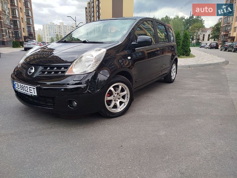 Хэтчбек Nissan Note 2008 в Чернигове