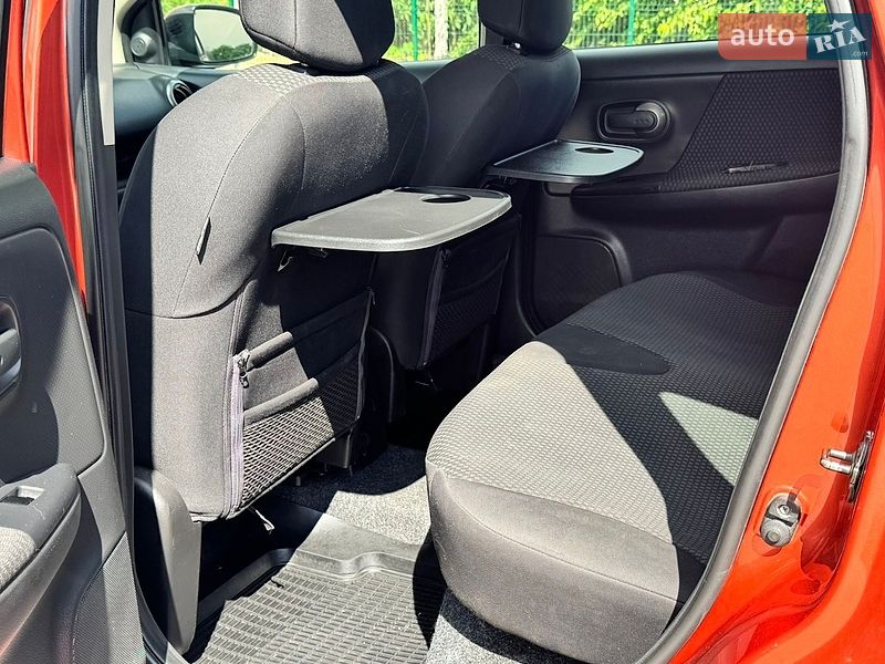 Хетчбек Nissan Note 2006 в Житомирі
