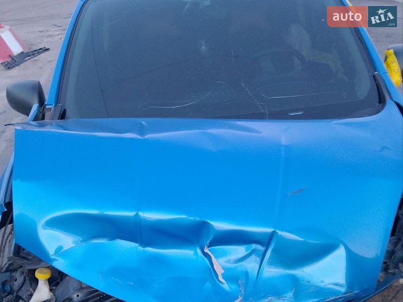 Хэтчбек Nissan Note 2006 в Херсоне