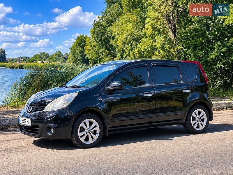 Хэтчбек Nissan Note 2011 в Фастове
