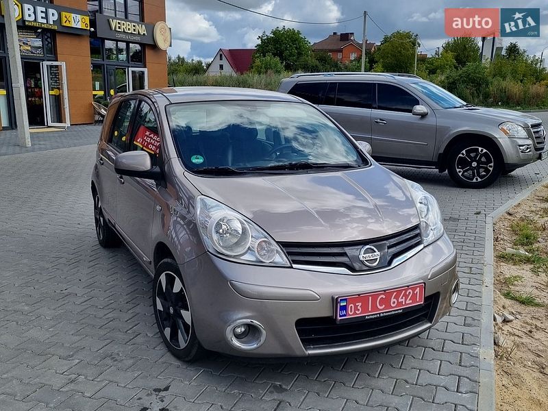 Хэтчбек Nissan Note 2012 в Луцке