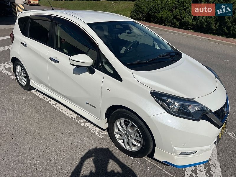 Хэтчбек Nissan Note 2018 в Киеве