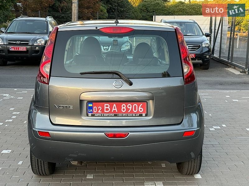 Хэтчбек Nissan Note 2012 в Виннице