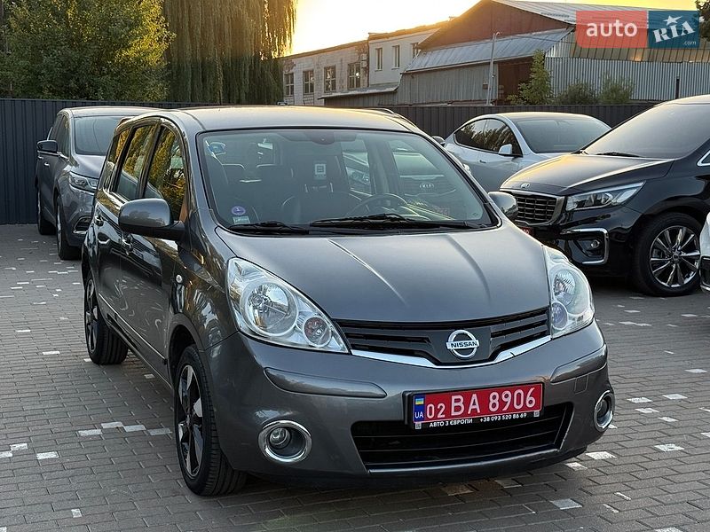 Хэтчбек Nissan Note 2012 в Виннице