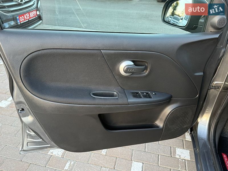 Хетчбек Nissan Note 2012 в Вінниці