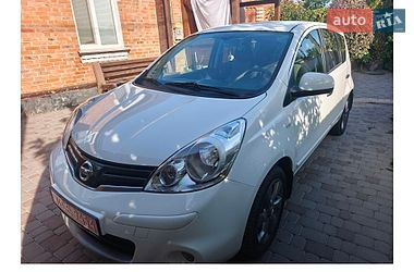 Хэтчбек Nissan Note 2011 в Виннице