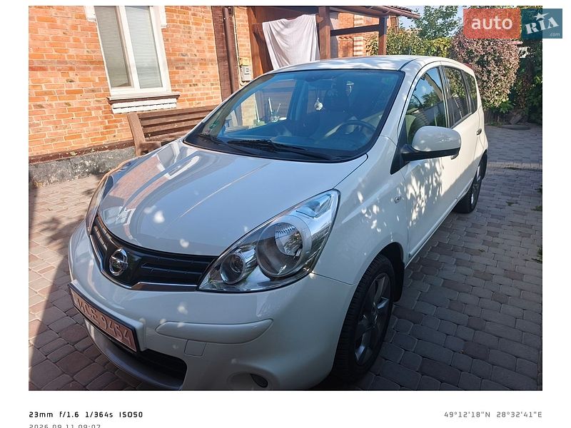Хэтчбек Nissan Note 2011 в Виннице