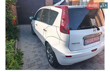 Хэтчбек Nissan Note 2011 в Виннице