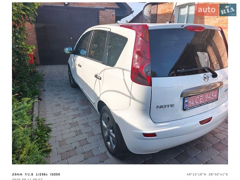 Хэтчбек Nissan Note 2011 в Виннице