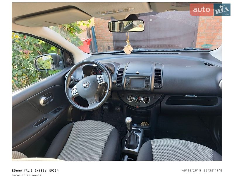 Хэтчбек Nissan Note 2011 в Виннице