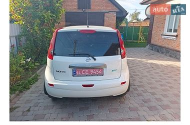 Хэтчбек Nissan Note 2011 в Виннице