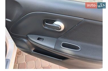 Хэтчбек Nissan Note 2011 в Виннице