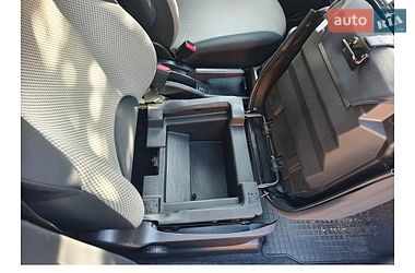 Хэтчбек Nissan Note 2011 в Виннице