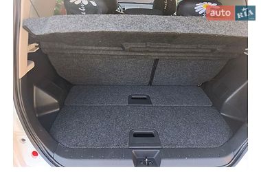 Хэтчбек Nissan Note 2011 в Виннице