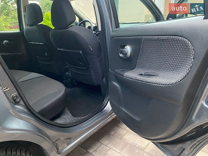 Хэтчбек Nissan Note 2007 в Виннице
