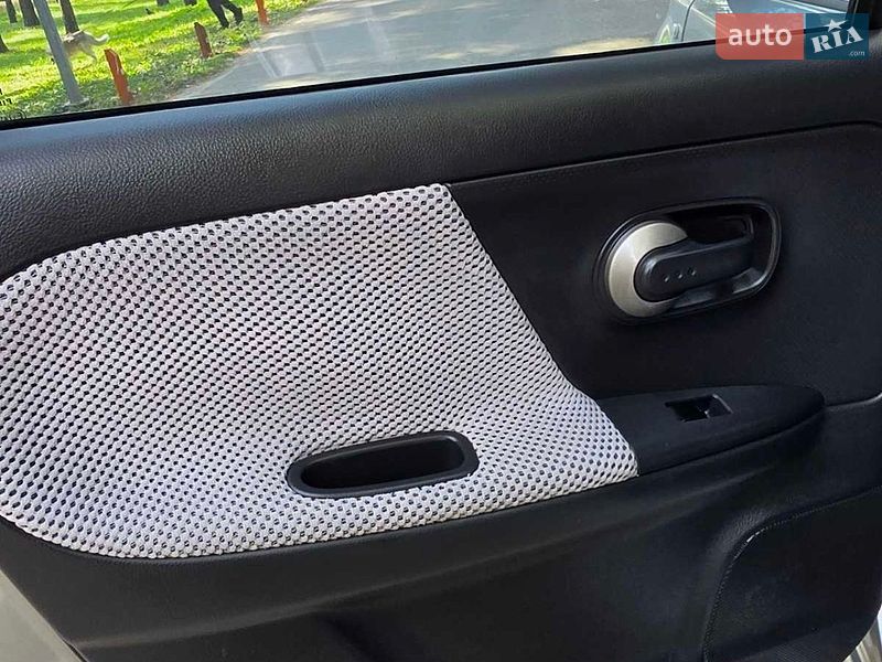 Хетчбек Nissan Note 2007 в Києві