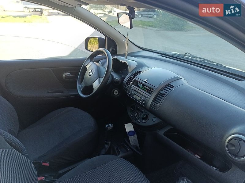 Хэтчбек Nissan Note 2008 в Дрогобыче