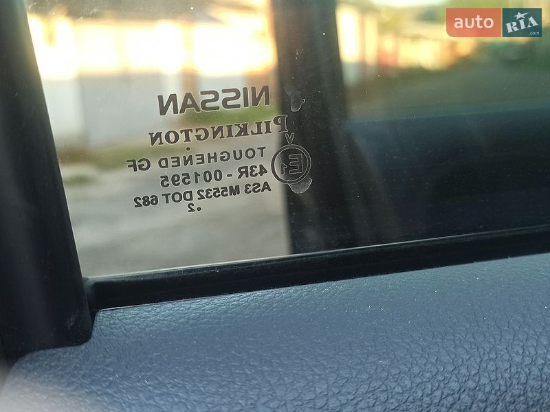 Хэтчбек Nissan Note 2012 в Владимире