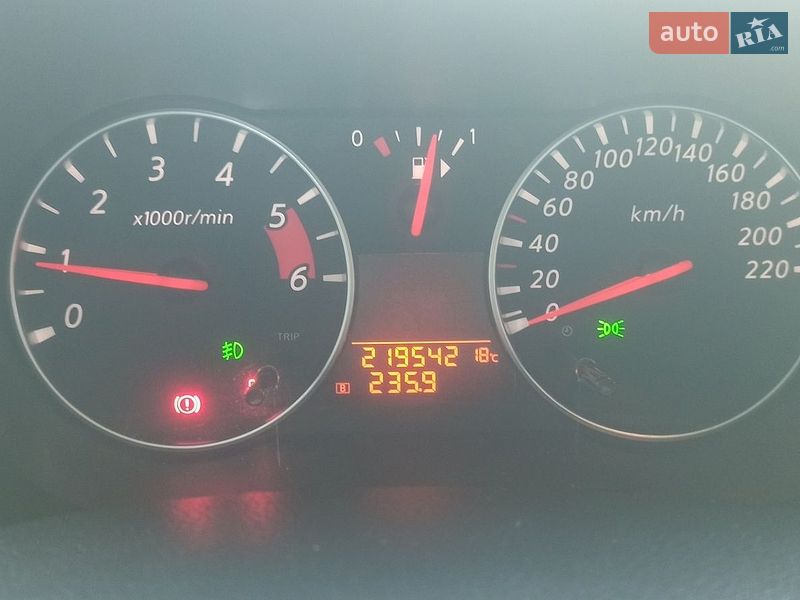 Хэтчбек Nissan Note 2012 в Владимире
