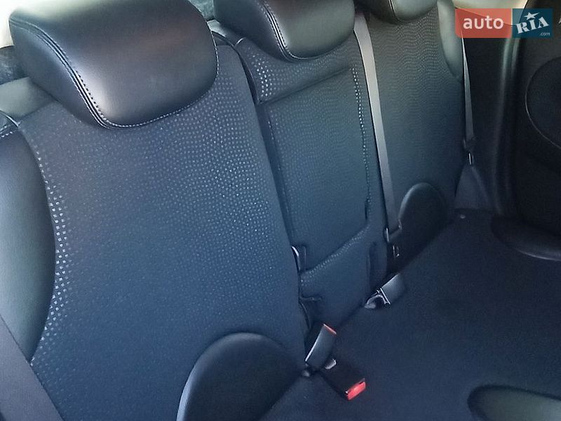 Хэтчбек Nissan Note 2012 в Владимире