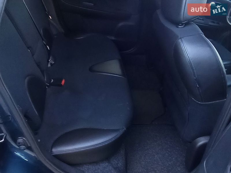 Хэтчбек Nissan Note 2012 в Владимире