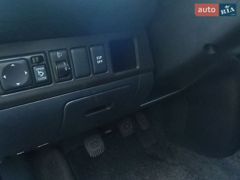 Хэтчбек Nissan Note 2012 в Владимире