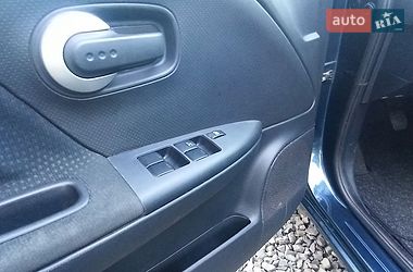 Хэтчбек Nissan Note 2012 в Владимире