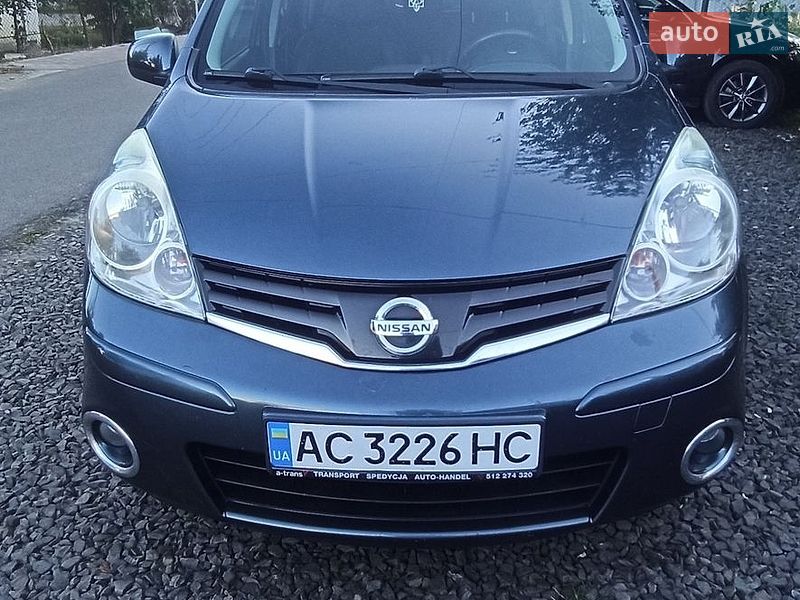 Хэтчбек Nissan Note 2012 в Владимире