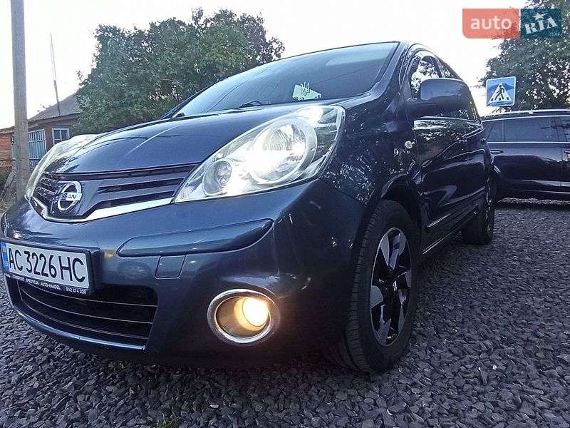 Хэтчбек Nissan Note 2012 в Владимире