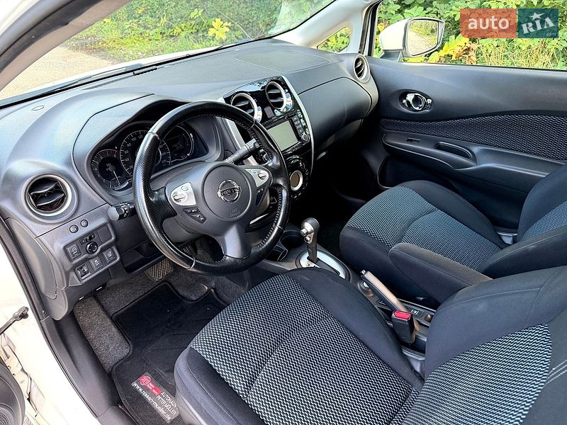 Хэтчбек Nissan Note 2015 в Мостиске