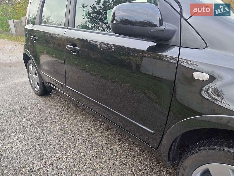 Хетчбек Nissan Note 2006 в Кам'янському