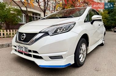 Хэтчбек Nissan Note 2016 в Киеве