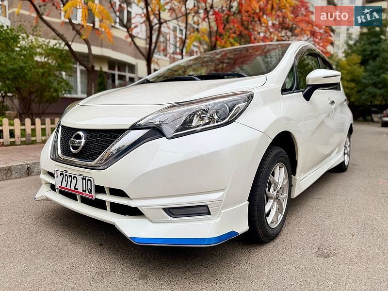 Хэтчбек Nissan Note 2016 в Киеве