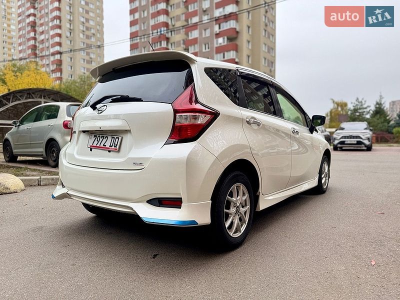 Хэтчбек Nissan Note 2016 в Киеве