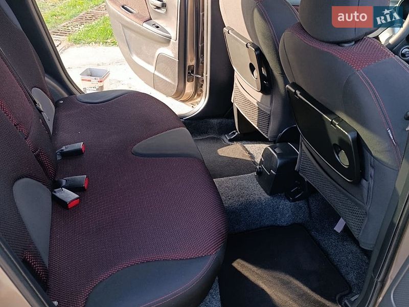 Хетчбек Nissan Note 2008 в Чернівцях фото 15 Хетчбек Nissan Note 2008 в Чернівцях