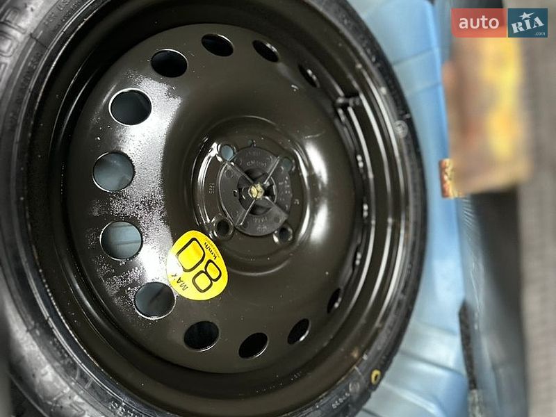 Хэтчбек Nissan Note 2006 в Луцке