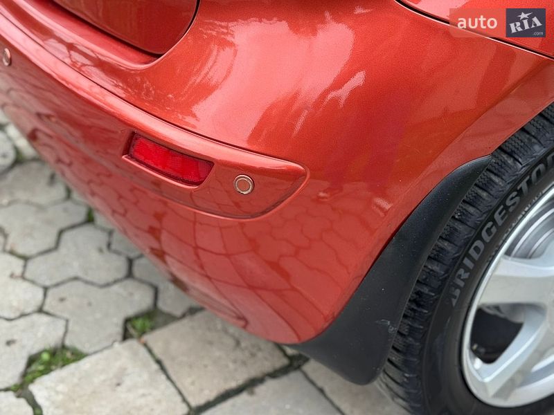 Хэтчбек Nissan Note 2007 в Ивано-Франковске
