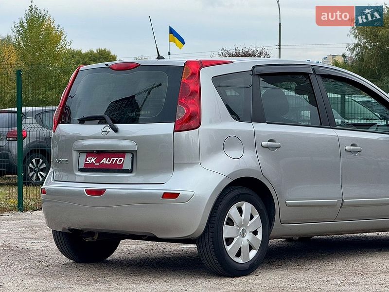 Хэтчбек Nissan Note 2010 в Киеве