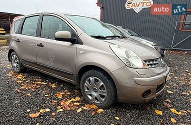 Хэтчбек Nissan Note 2008 в Черновцах