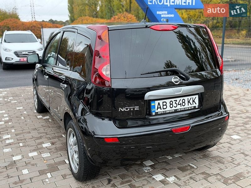 Хэтчбек Nissan Note 2011 в Виннице