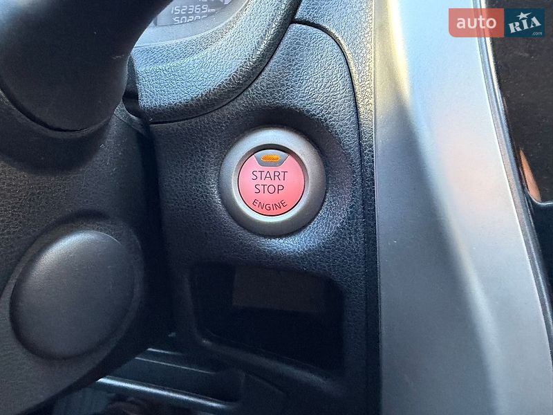 Хэтчбек Nissan Note 2014 в Львове