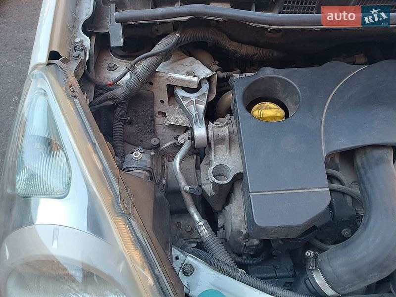 Хэтчбек Nissan Note 2010 в Одессе