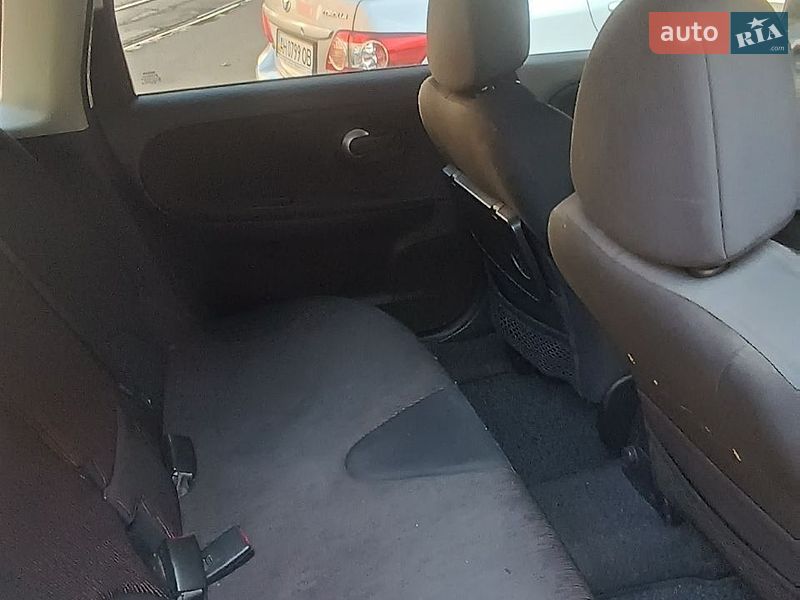 Хэтчбек Nissan Note 2010 в Одессе