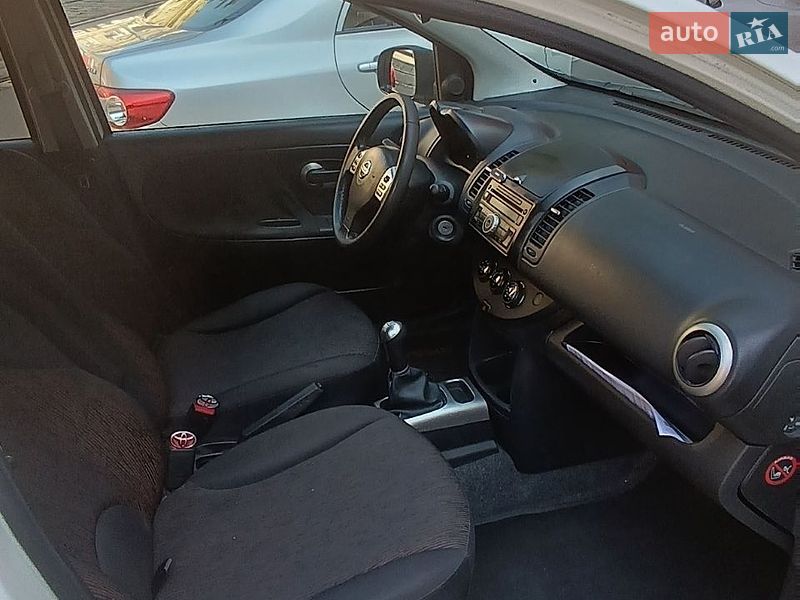 Хэтчбек Nissan Note 2010 в Одессе