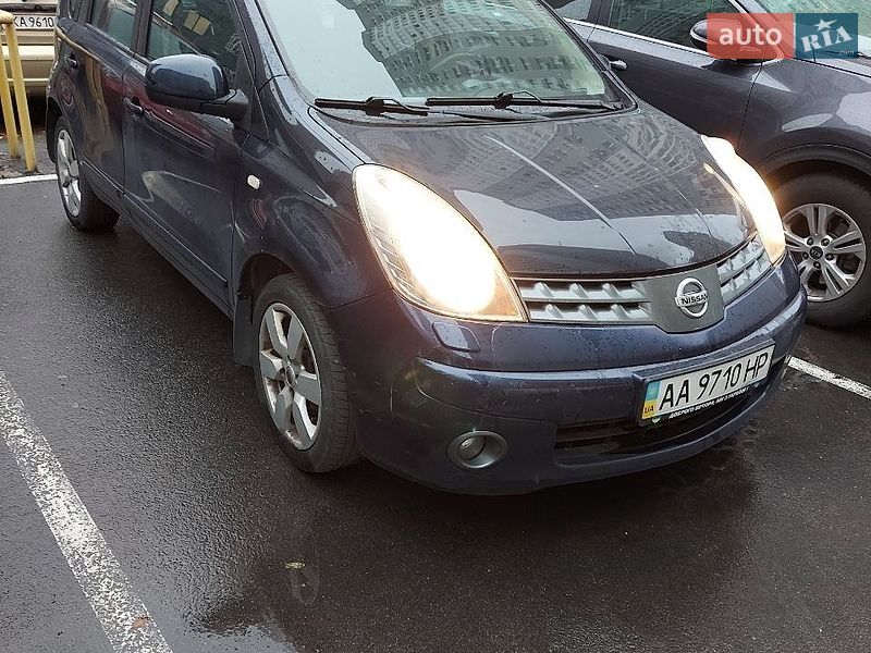 Хэтчбек Nissan Note 2008 в Киеве