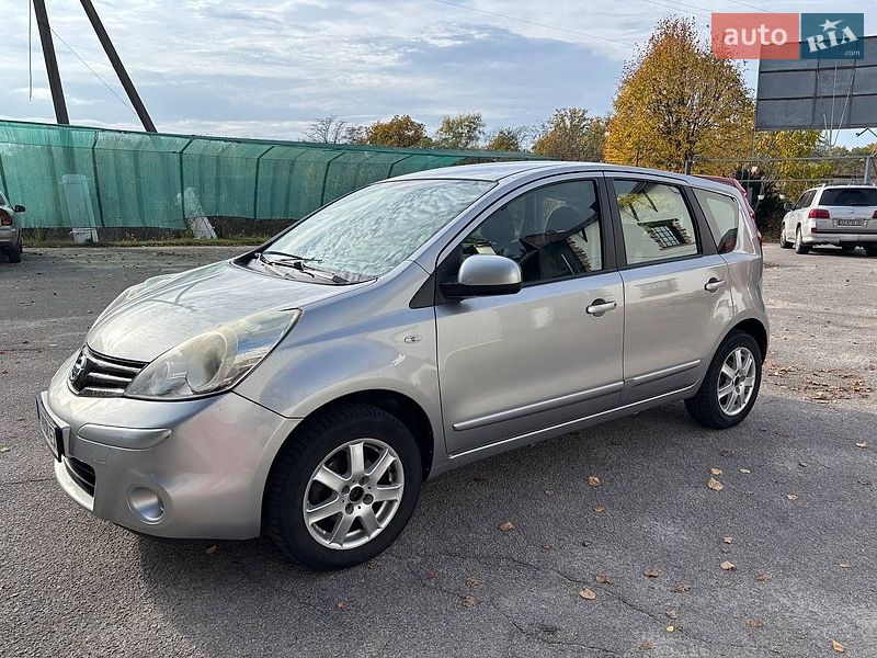 Хэтчбек Nissan Note 2009 в Полтаве