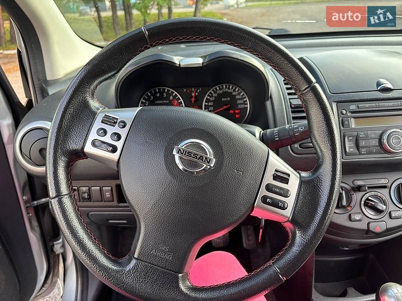 Хэтчбек Nissan Note 2009 в Полтаве