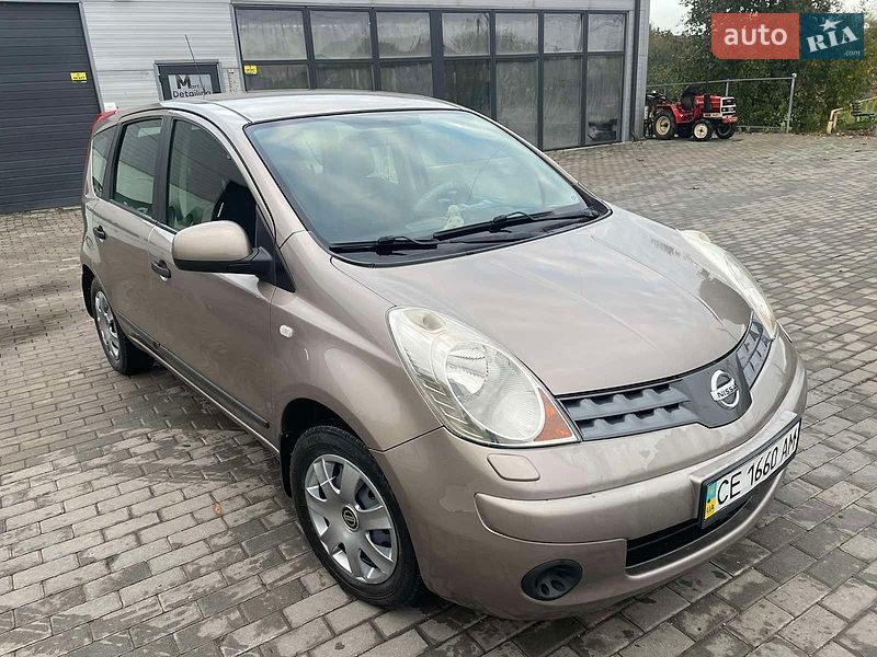 Хетчбек Nissan Note 2008 в Чернівцях
