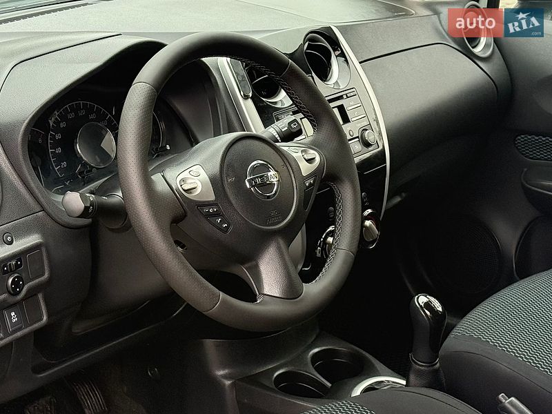 Хетчбек Nissan Note 2015 в Житомирі
